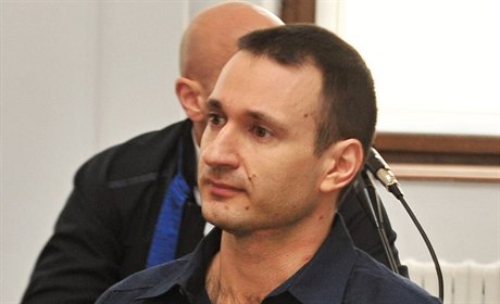 Jan Dubský, obalovaný z pokusu o vradu expítelkyn kyselinou.