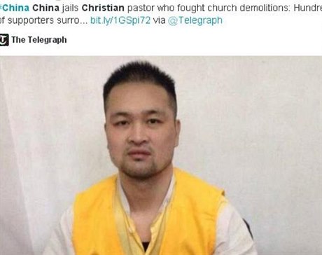 Pastor Huang I-c protestoval proti demolicím kostel, nyní elí represím ze...