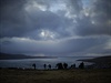 Lidé ekají na zatmní v Torshavnu, hlavním mst Faerských ostrov.