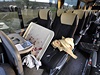 V autobuse cestovalo 17 lidí z nich 13 bylo zranno, ti tce a deset lehce.
