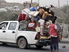 Obyvatelé jemenského hlavního msta Saná prchají ped leteckými údery...