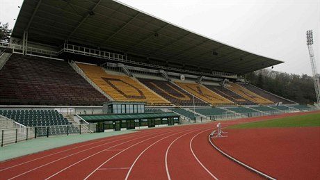 Stadion na Julisce, kde hrají své domácí zápasy fotbalisté Dukly Praha.