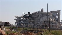 Zničené dětské hřiště na předměstí Damašku.