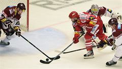 Marek �aloga ze Sparty likviduje �anci navrátilce Zby�ka Irgla.