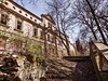 Zámek Petrovice, památkov chránná barokní stavba, restituovaná soukromníkovi,...