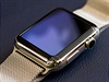 Dlouho oekávané chytré hodinky od Applu jdou konen do prodeje.
