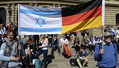 ‚Kulturou proti antisemitismu.‘ Prahou pochodovaly stovky lidí