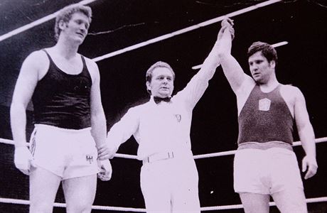 esk boxer Petr Sommer (vpravo) na archivn fotografii.