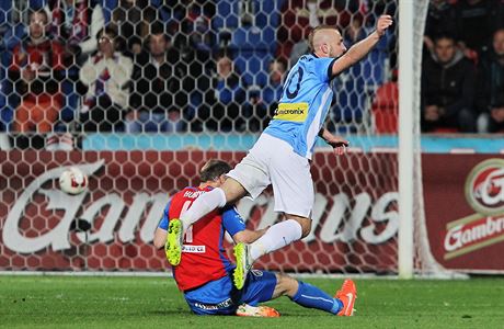 Jií Skalák z Mladé Boleslavi slaví první gól v zápase s Plzní.
