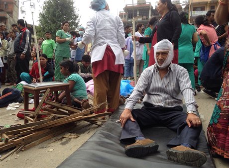 V Nepálu udeilo zemtesení o síle 7,9 stupn, otesy byly znát i na severu...
