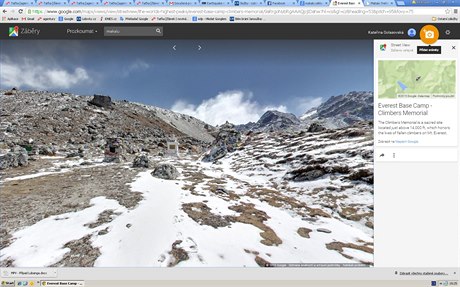 Základní tábor Makalu  (5250 m) pod vrcholem Mount Everestu (8463 m).