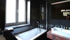 Koupelna v praském hotelu Selský Dvr, kde bude bhem mistrovství svta v...