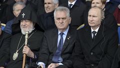 Ruský prezident Vladimír Putin s prezidentem Srbska Tomislavem Nikolicem na...