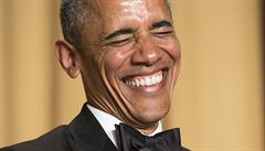 Obama na galavečeři s novináři vtipkoval: Vypadám tak staře, že...