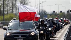 U polského hraniního pechodu Terespol ekají motorkái na píjezd Putinových...