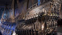 Dokonale restaurovanému vraku válené lodi Vasa, která ztroskotala tsn po...