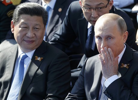 Ruský prezident Vladimir Putin a ínský prezident Xi Jinping.