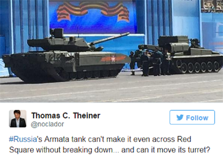 Ruský tank se zasekl pi generální zkouce pompézní vojenské pehlídky.