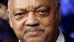 Reverend Jesse Jackson piel v Las Vegas shlédnout zápas boxujících legend...