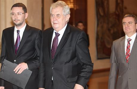 Hradní mluví Jií Ováek a prezident Milo Zeman