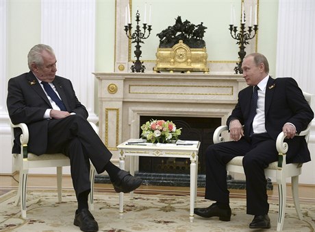 Miloš Zeman při rozhovoru s Vladimirem Putinem v Kremlu
