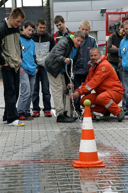 Dti z dtských domov dostanou píleitost vyzkouet si spoustu profesí.