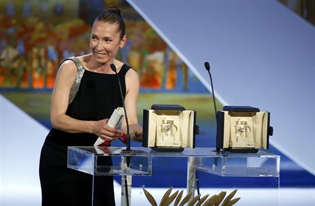 Cenu za nejlep ensk vkon v Cannes zskala hereka Emmanuelle Bercotov.