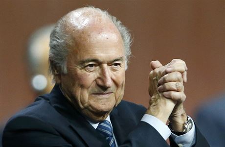 Dkuji za vae hlasy. Sepp Blatter krtce pot, co byl zvolen fem FIFA pro...