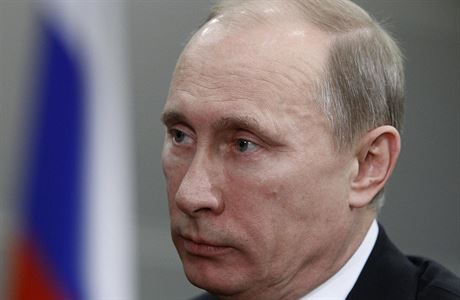 Vladimir Putin podepsal nový zákon namíený proti ruským nevládním organizacím.