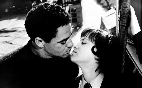 Z filmu Kapka Medu (1961, kamera: Walter Lassally, re�ie: Tony Richardson).