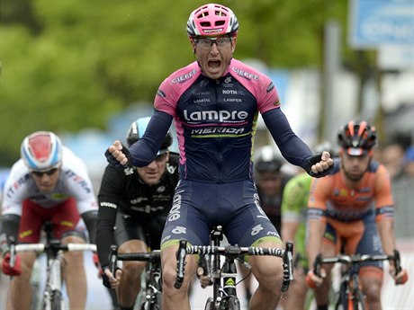 Vít�z 13. etapy Gira Sacha Modolo.