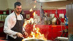 Francouzi jsou na rozdíl od Čechů ochotni za dobré jídlo zaplatit, říká šéfkuchař