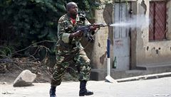 Burundská armáda neváhá pouít kalanikovy.
