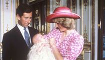 Princ Charles s manželkou Dianou a malým princem Williamem