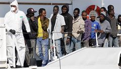 Exodus pokrauje. Evropsk lod bhem vkendu zachrnily 4000 uprchlk