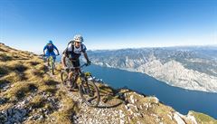 Lago di Garda - vyhláená bikerská oblast - má pohnutou válenou minulost.