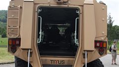 Pohled do vnitku obrnného vozu TITUS.