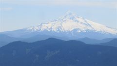 Nejbližší Mount Hood, se 3 423 metry nejvyšší hora státu Oregon. | na serveru Lidovky.cz | aktuální zprávy