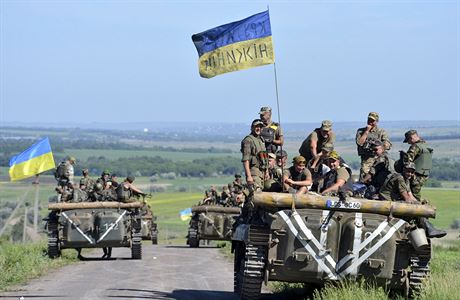 Pesun ukrajinských voják v Doncké oblasti.