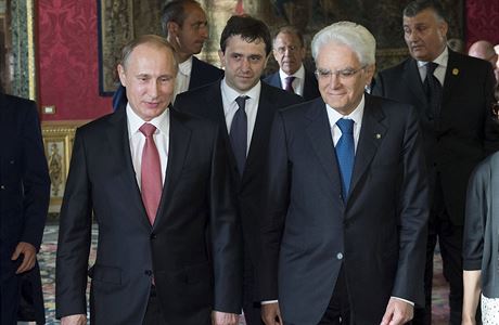 Setkání italského prezidenta Sergia Matterelly s ruským protjkem Vladimirem...