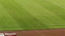 Hákový kříž na trávníku stadionu ve Splitu byl patrný z televizních obrazovek.