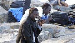 Do Itálie loni picestovalo pes 170.000 uprchlík, ve sbrných zaízeních jich...