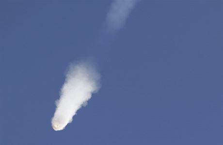 Tato nosn raketa (patc spolenosti SpaceX) startovala u po devatenct.