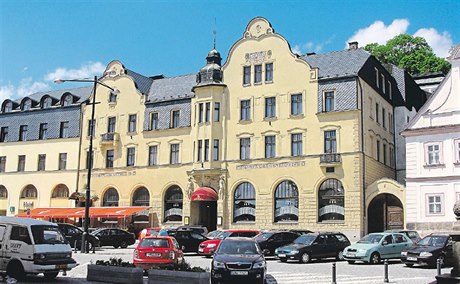 Hotel U Beránka na Masarykov námstí je dílem významného praského architekta...