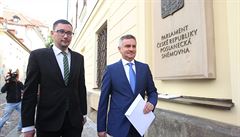 Kancléř Mynář nese své daňové přiznání společně s prezidentským mluvčím... | na serveru Lidovky.cz | aktuální zprávy