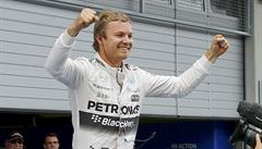 V Rakousku triumfoval Rosberg, zvod pozastavila nehoda Rikknena s Alonsem