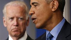 éf Bílého domu Barack Obama (vpravo) s viceprezidentem Joe Bidenem.