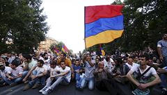 Neklid v Jerevanu vyvolalo rozhodnutí jerevanské vlády o zdra�ení cen elekt�iny...
