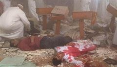 Pi atentátu na íitskou meitu v Kuvajtu dnes pilo o ivot 25 lidí a nejmén...