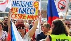 V Praze protestovali odpůrci přijímání migrantů. Mluvili o vlastizradě